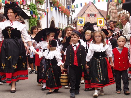 Fete du vin  Eguisheim - Photo Gite en Alsace - Aout 2010